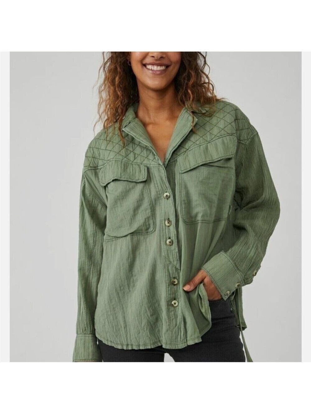 GUC We the Free (Free People)
Silver Lining Quilted Shirt Size SMALL